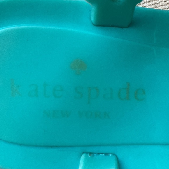 Kate Spade- Excellent used condition Turquoise and Gold bow jelly sandals size 6 - Picture 12 of 12